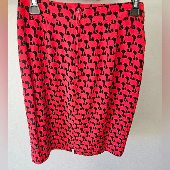 Rena Lange Vintage 100% Silk Red and Black Elephant Pattern Skirt - Picture 2 of 6